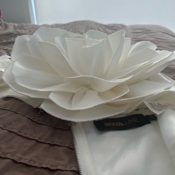 Novaluxe size S fits M - Picture 2 of 3